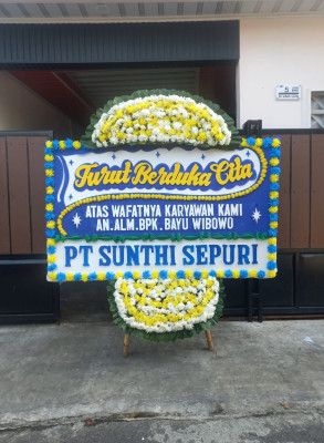 Papan Bunga Duka di Megamendung