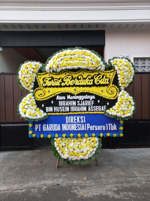 Papan Bunga Duka di Megamendung