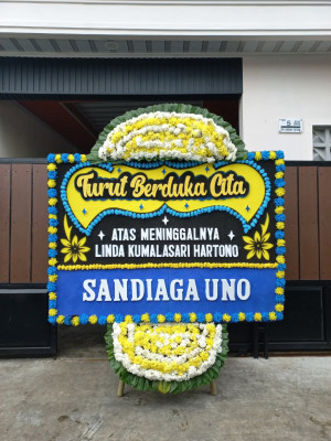 Papan Bunga Duka di Megamendung