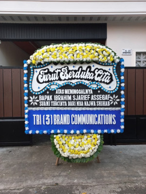 Papan Bunga Duka di Megamendung